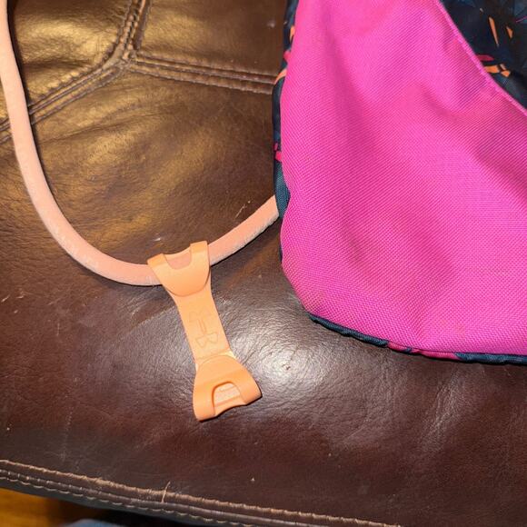 Under Armour Drawstring Backpack Sackpack Teal Pink Front Zip Pocket - Picture 7 of 8